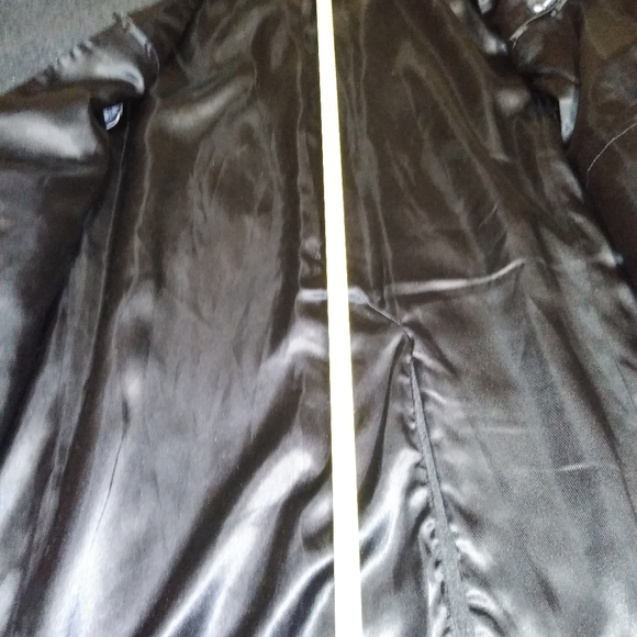 Men's Burberry top coat - Picture 6 of 6